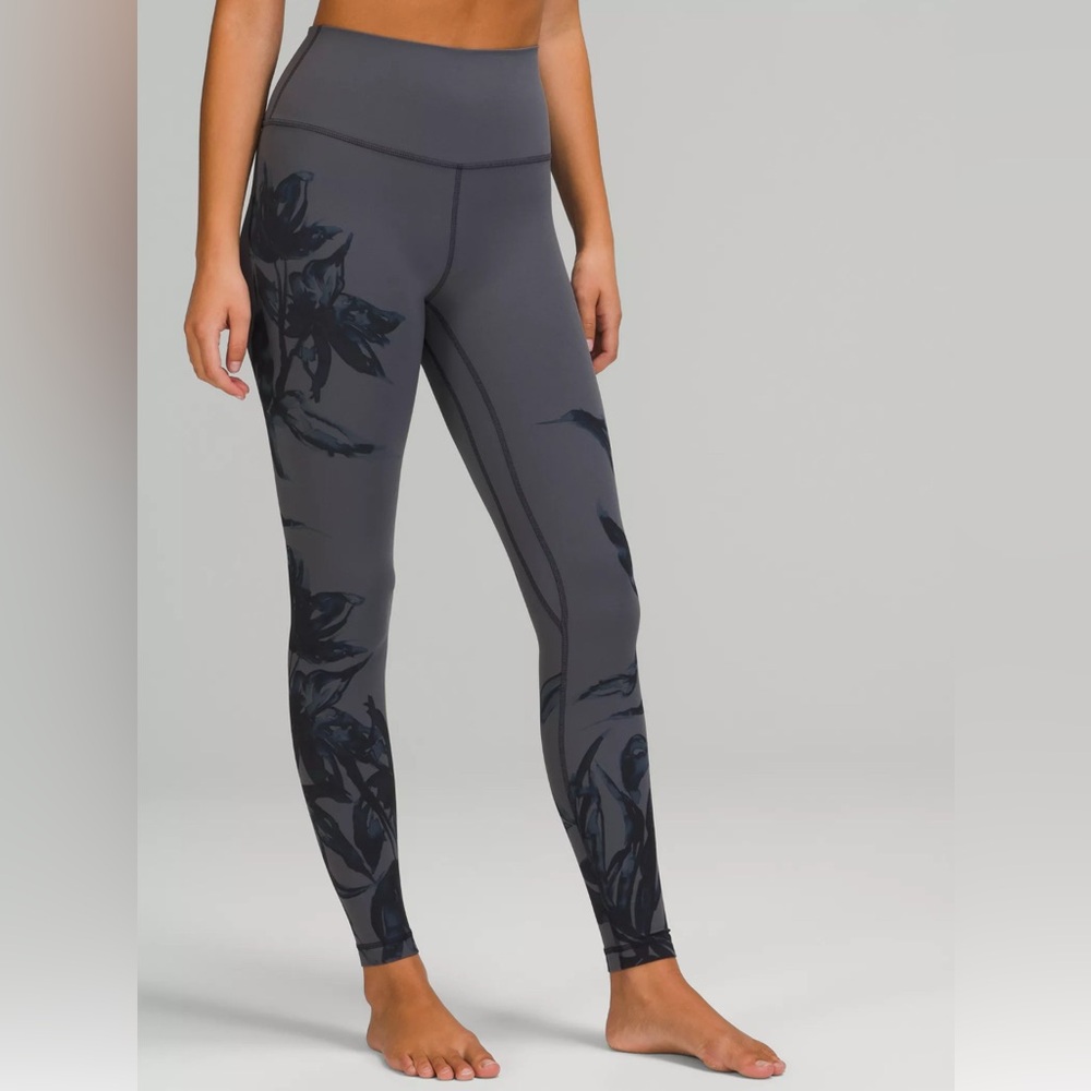 Lululemon ‘like new’ Floral ALIGNS
